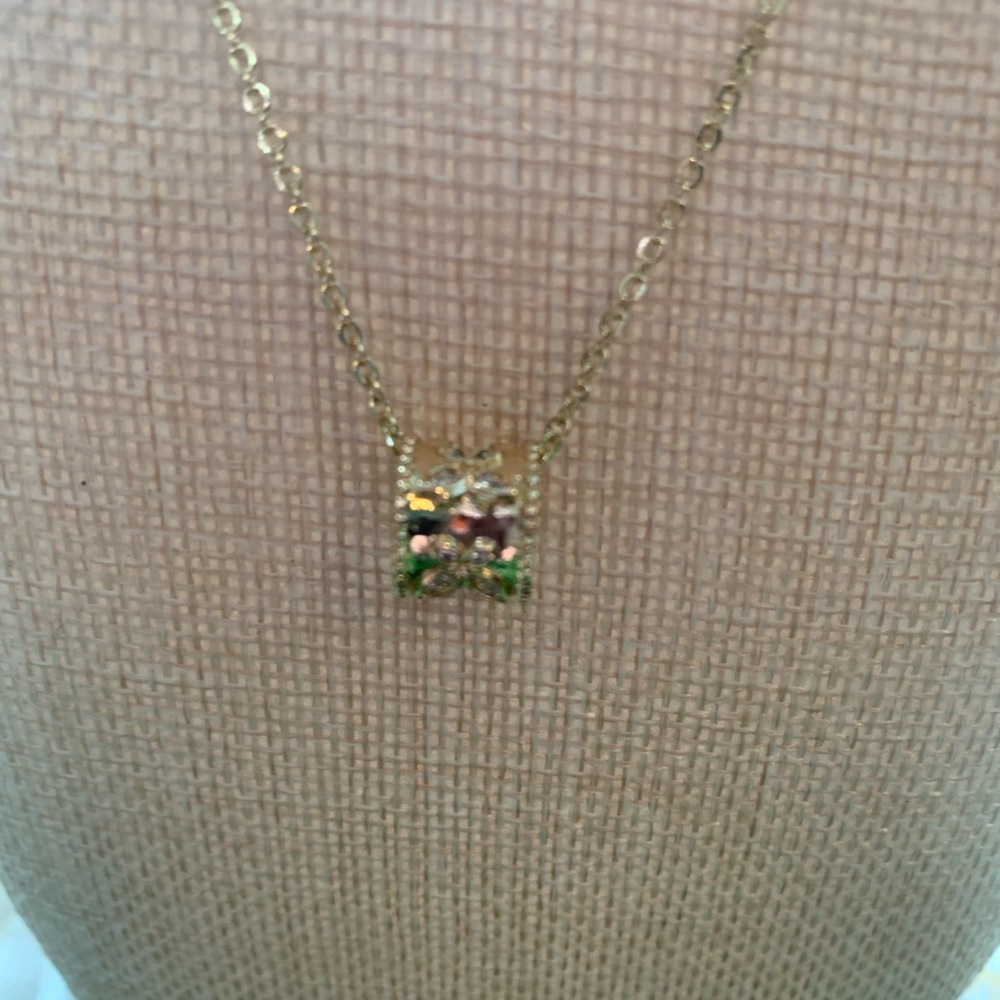 Elegant Gold Butterfly Pendant Necklace - Picture 9 of 12